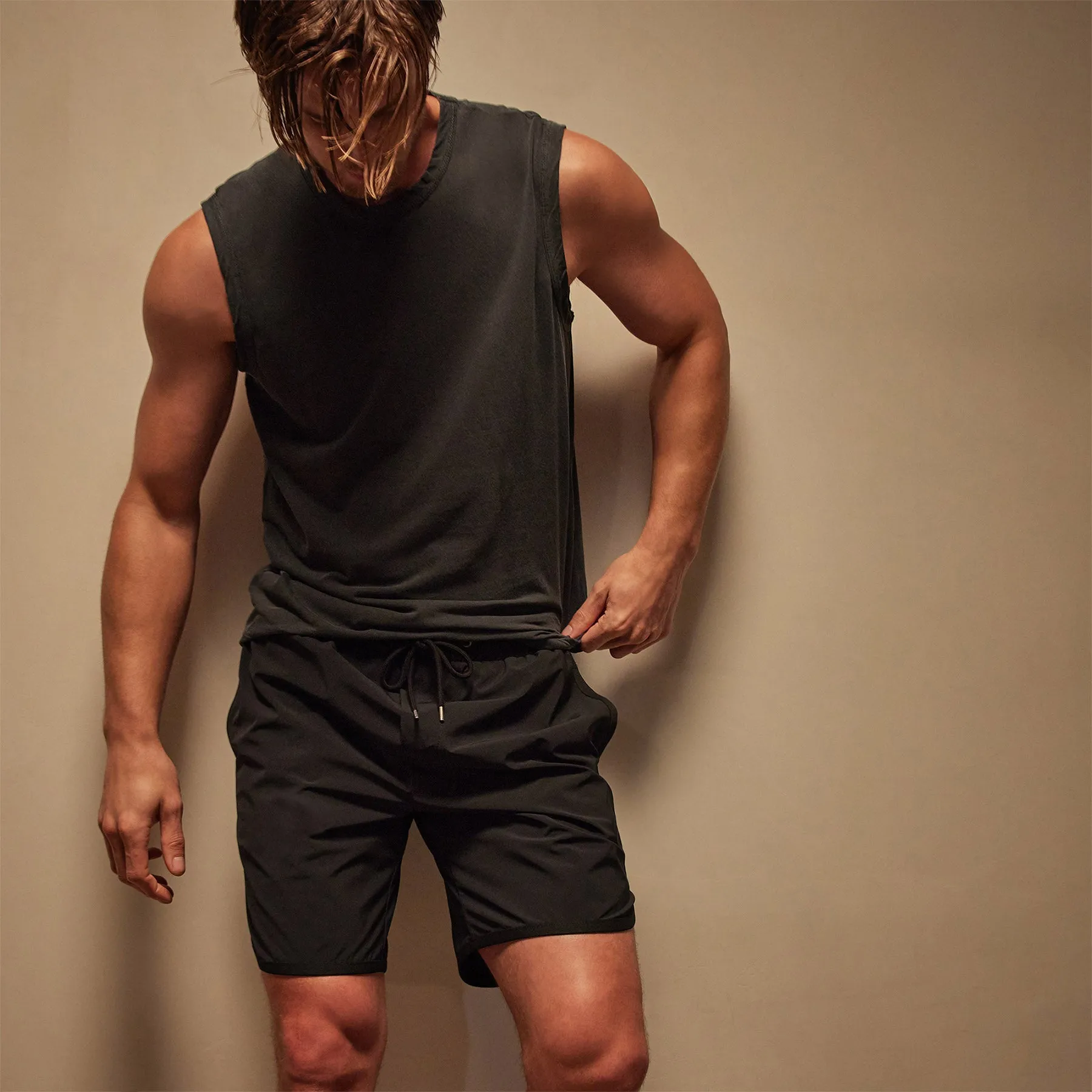 Curved Hem Boardshort - Black/Black