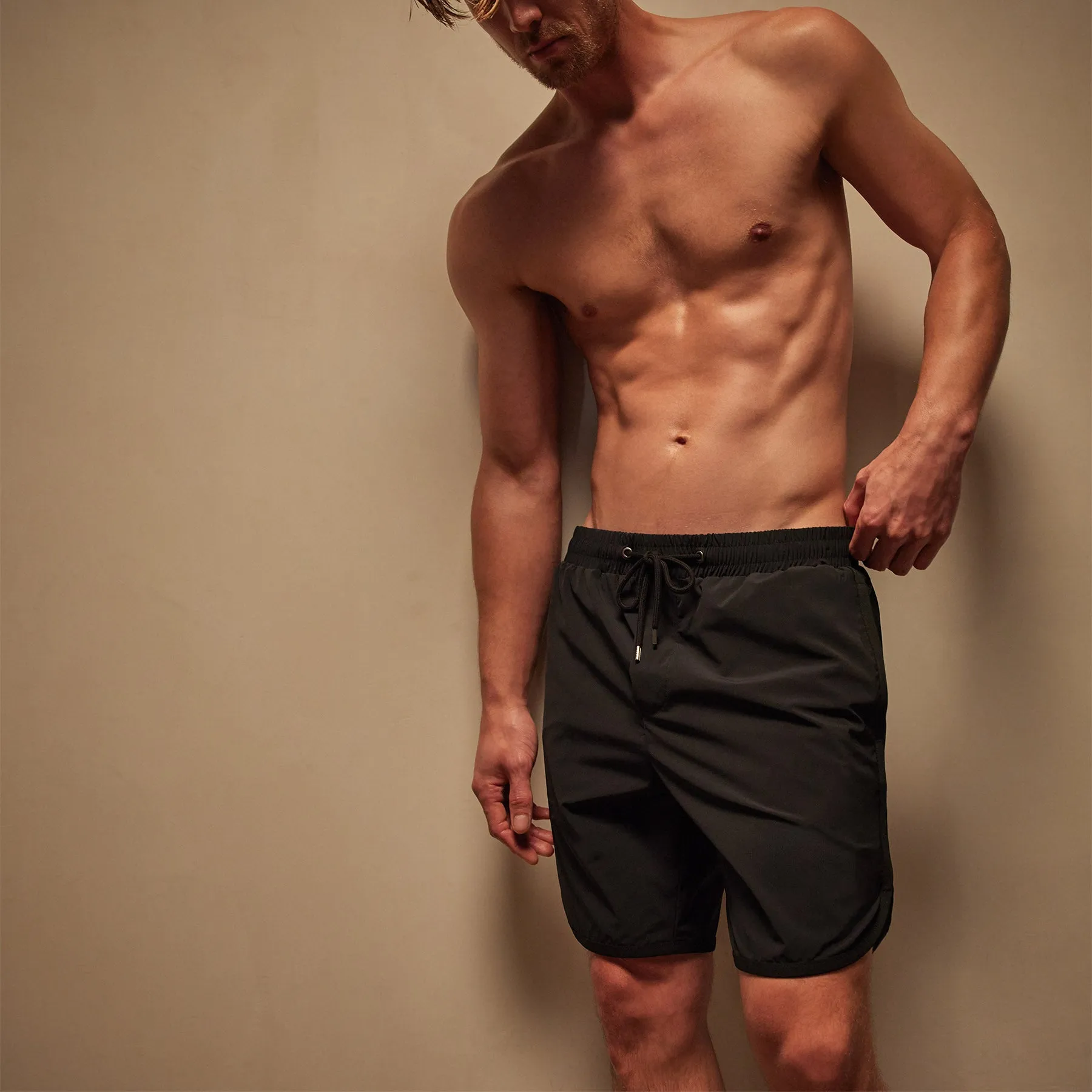 Curved Hem Boardshort - Black/Black