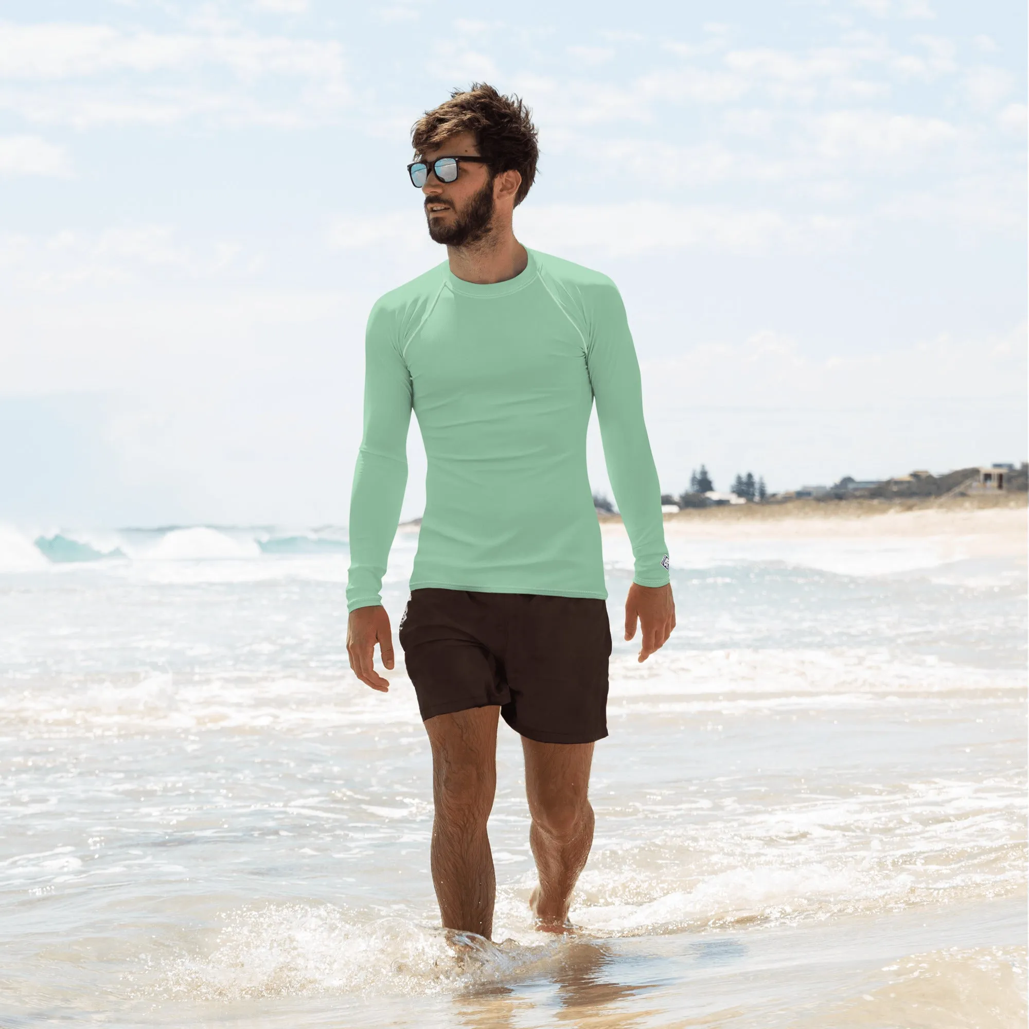 Easygoing Comfort: Men's Solid Color Long Sleeve Rash Guard - Vista Blue